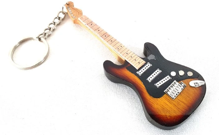 Hobilt „Deep Violetinė“ gitaros formos medinis raktų pakabukas – Ritchie Blackmore stilius