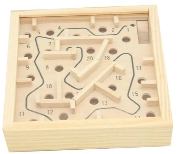 Hobilt Medinis kišeninis labirintas su rutuliuku 12x12 cm