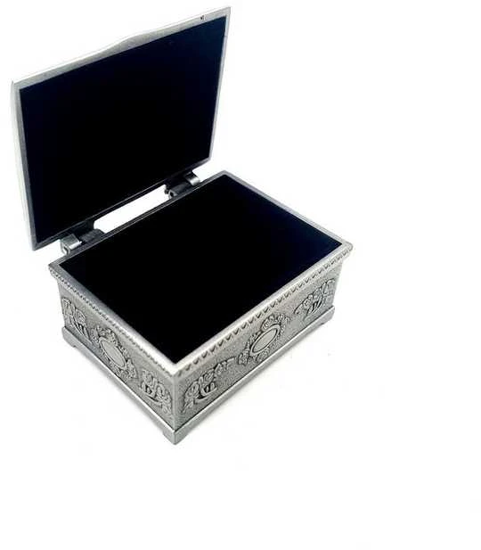 Hobilt Ornamentuota metalinė papuošalų dėžutė, sidabro spalvos, 6×5×3 cm – dovanai