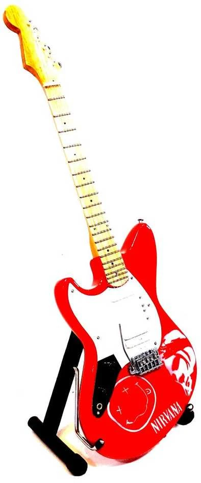 Hobilt Mini gitara Nirvana / Kurt Cobain – rankų darbo, mahagonas, kolekcinė
