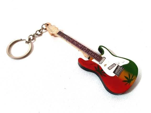 Indominiguitars Bob Marley gitaros raktų pakabukas iš raudonmedžio – reggae gerbėjams