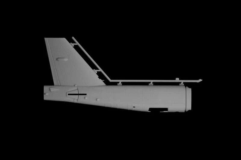 Italeri B-52G Stratofortress ankstyva versija su Hound Dog raketomis 1/72