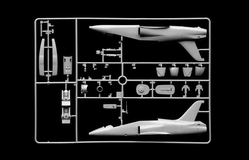 Italeri BAe Hawk T Mk.I 1/48 plastikinis lėktuvo surinkimo rinkinys (2813)