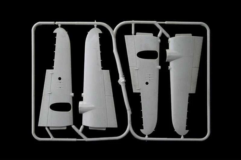 Italeri Cant Z.1007bis Alcione 1/72 lėktuvo surinkimo rinkinys