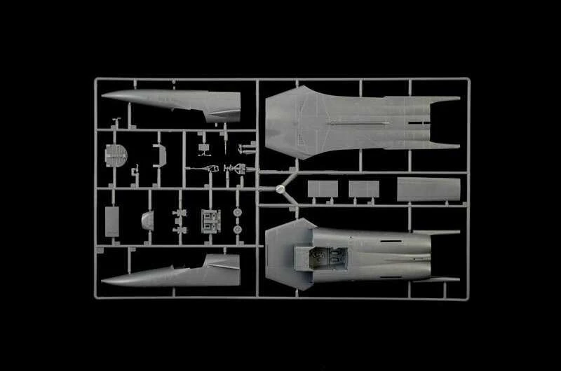 Italeri EF-111A Raven 1/72 surenkamas plastikinis lėktuvo modelis