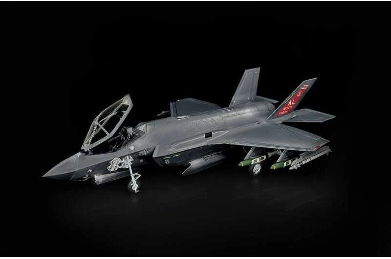 Italeri F-35A Lightning II 1/48 plastikinis lėktuvo modelis