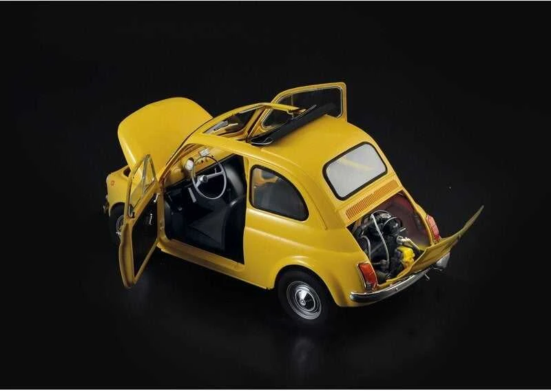Italeri FIAT 500 F 1/12 patobulinta versija (4715) surenkamas modelis (Atnaujinta)