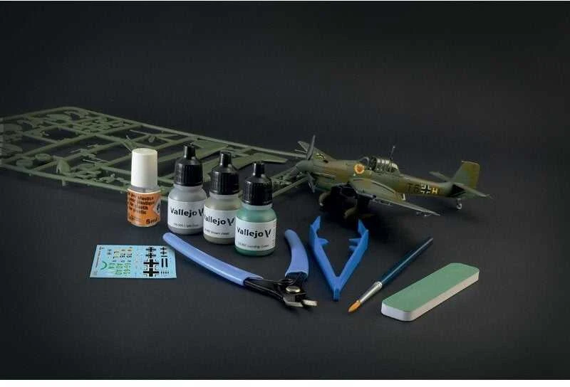 Italeri Junkers Ju 87B Stuka dovanų rinkinys 1/72, su dažais ir klijais