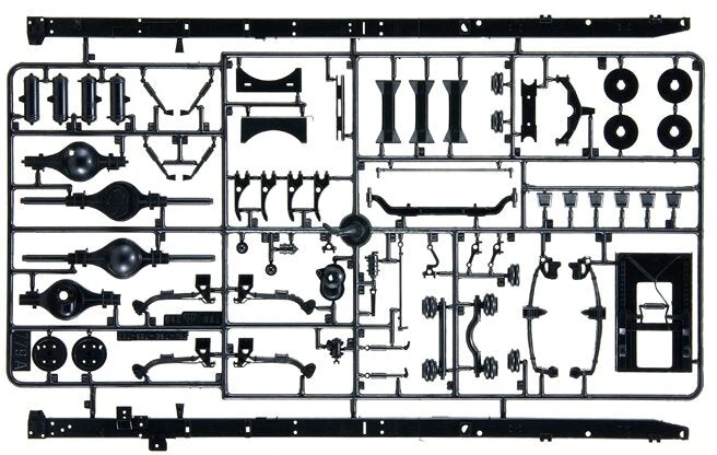 Italeri „Juodas Thunder“ australų sunkvežimio modelis Mack Superliner 1:24
