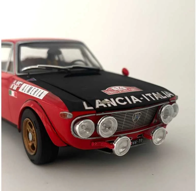 Italeri Lancia Fulvia HF Rally Monte Carlo 1972 1/24 surenkamas modelis