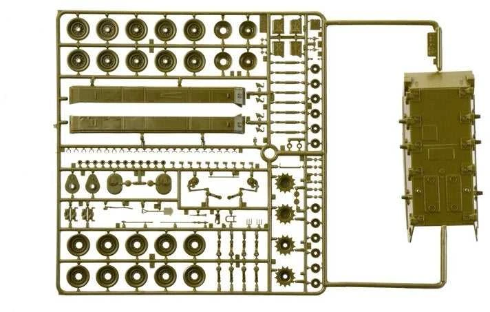 Italeri M24 Chaffee tankas 1/35 – Korėjos karas, plastikinis rinkinys 6587