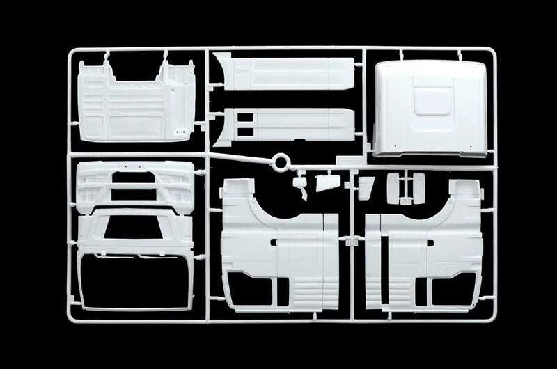 Italeri MAN TGX XXL Wolf Transporte 1/24 surenkamas sunkvežimio modelis