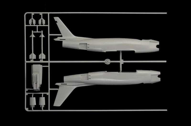 Italeri North American FJ-2/3 Fury 1/48 surinkimo rinkinys 2811