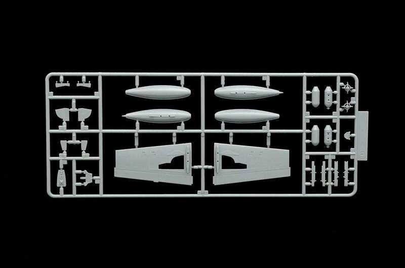 Italeri Republic F-84G Thunderjet 1/72 plastikinis lėktuvo surinkimo rinkinys