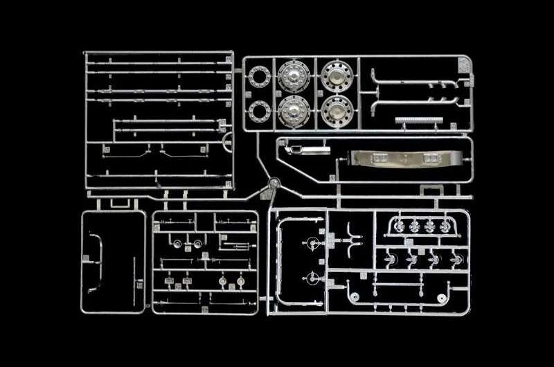 Italeri Scania R730 Streamline 4x2 plastikinis sunkvežimio modelis 1/24