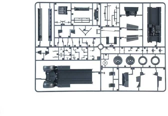 Italeri SD.KFZ.10/4 su FLAK 30 įgula, plastikinis modelis 1/35