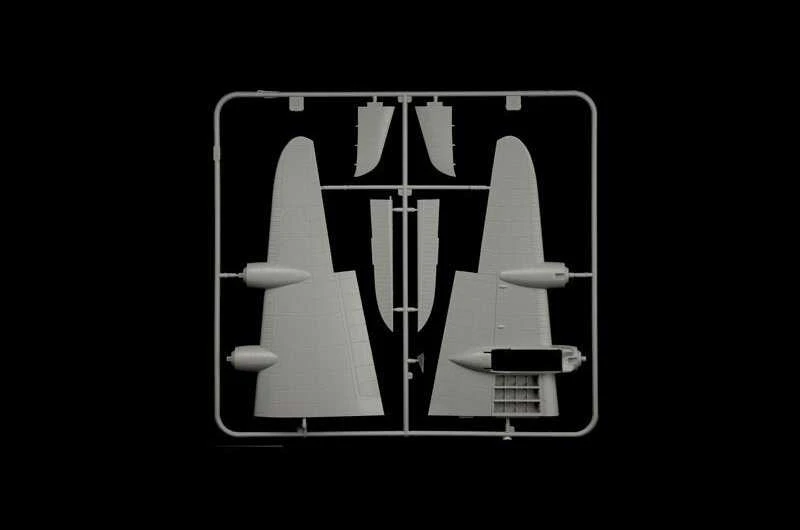 Italeri Stirling Mk III 1/72 plastikinis lėktuvo modelis 1462