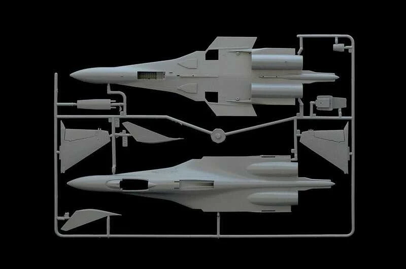 Italeri Sukhoi Su-33 Flanker-D 1/72 plastikinis lėktuvo modelio rinkinys
