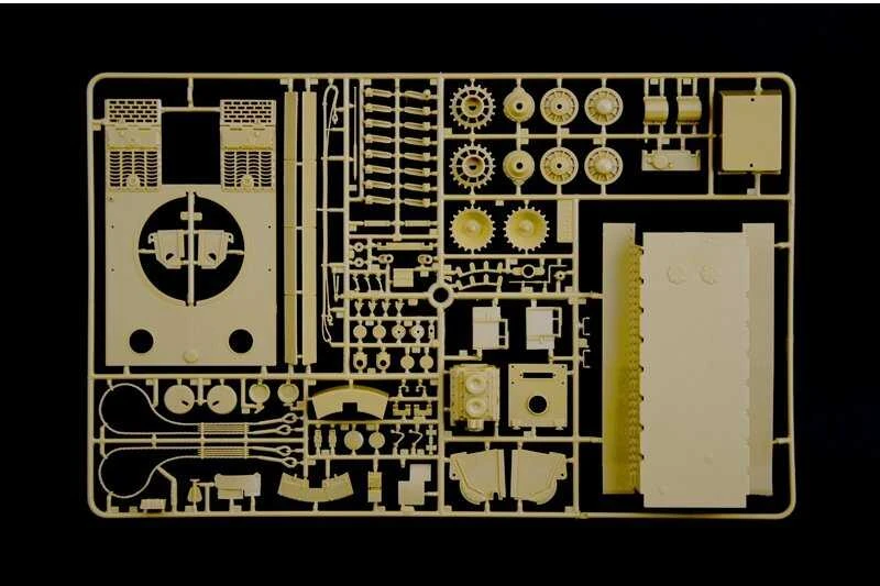 Italeri Tiger Support Vehicle 1/35 plastikinis modelio rinkinys 6764