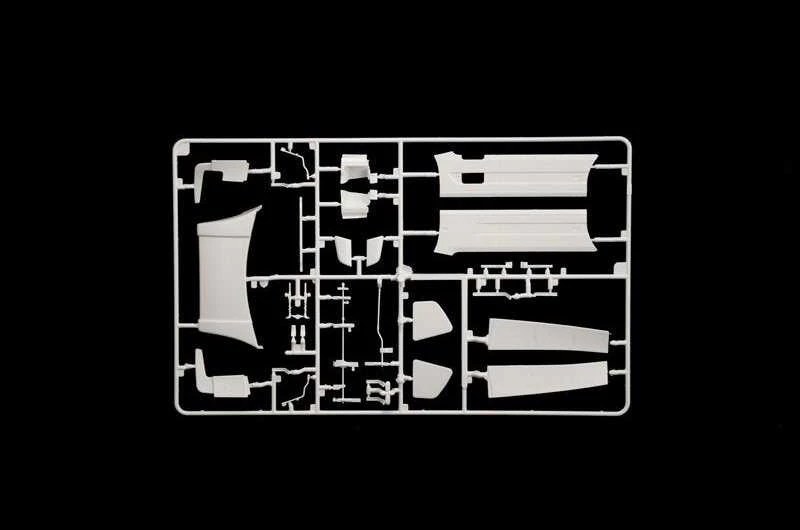 Italeri Volvo FH16 Medium Roof 1/24 plastikinis surinkimo rinkinys 3970