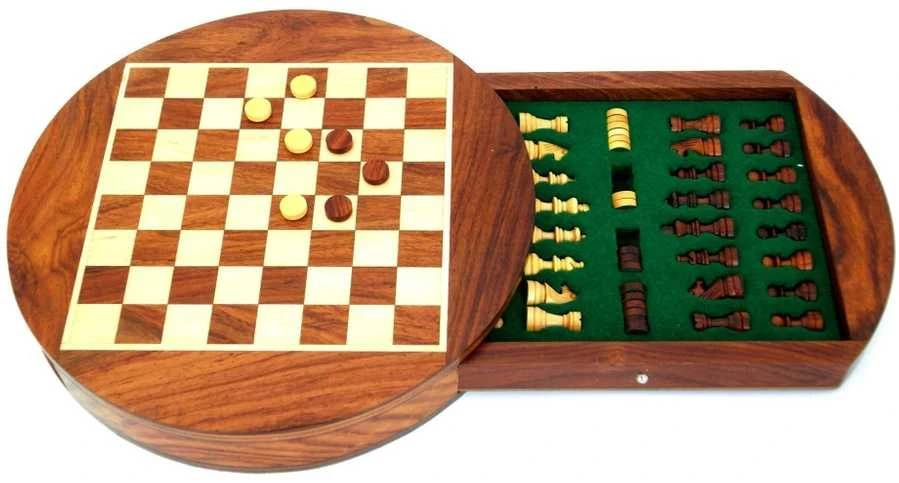 Italfama MAGNETINIAI šachmatai su apvalia medine lenta ir stalčiumi + ŠAŠKĖS. Diametras: 16cm., karalius 1,8cm.