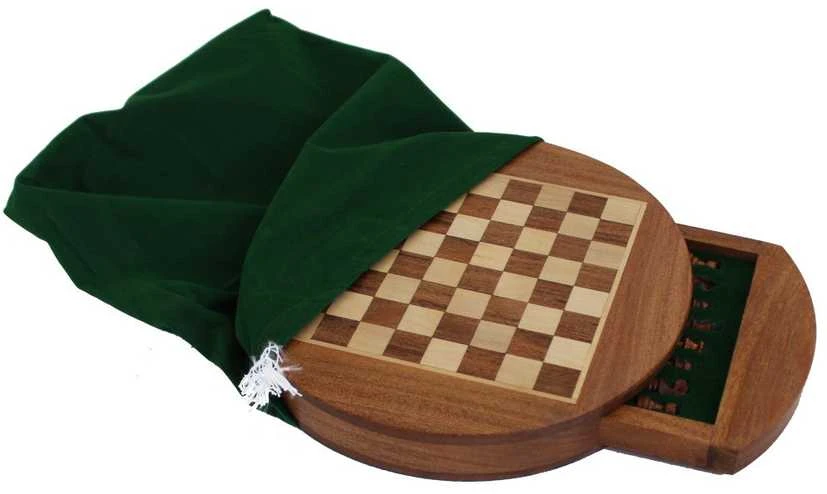 Italfama DIDESNI MAGNETINIAI šachmatai su apvalia medine lenta Ir stalčiumi. Diametras: 25cm., karalius: 3,3cm.