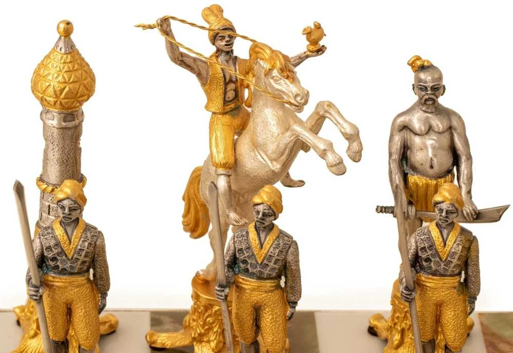 Italfama ALADINAS: meniški ypatingos prabangos šachmatai padengti 24k auksu