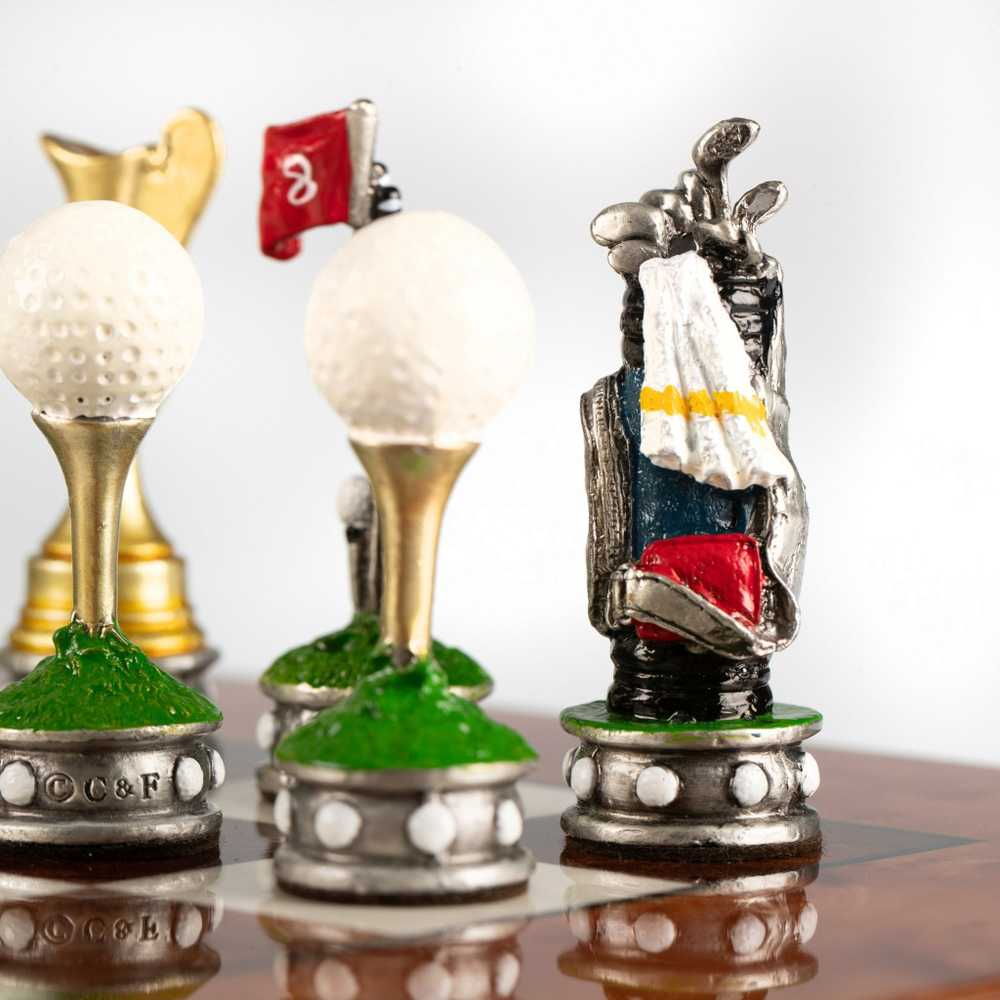 Italfama GOLFAS: ALAVINIAI šachmatai su lakuota Guobos medienos žaidimo lenta