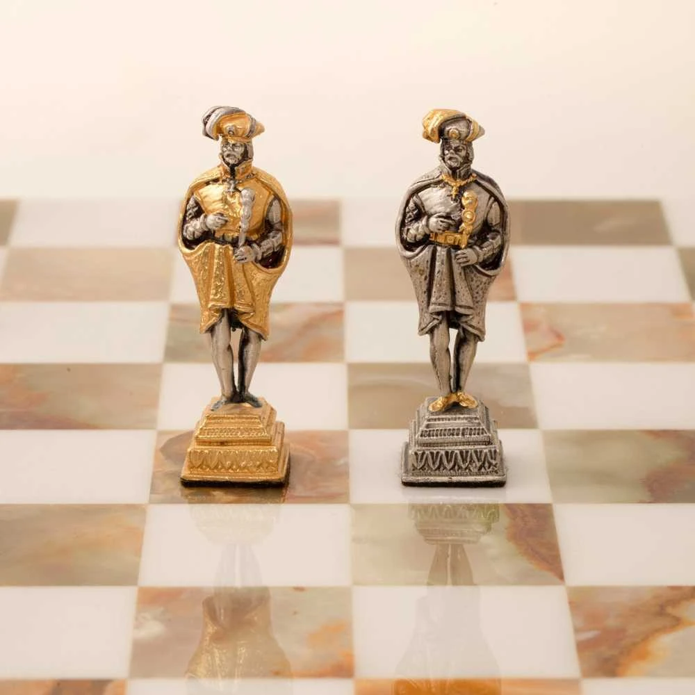 Italfama GULIVERIO KELIONĖS II: ypač prabangūs šachmatai iš Bronzos dengti tikru 24K auksu
