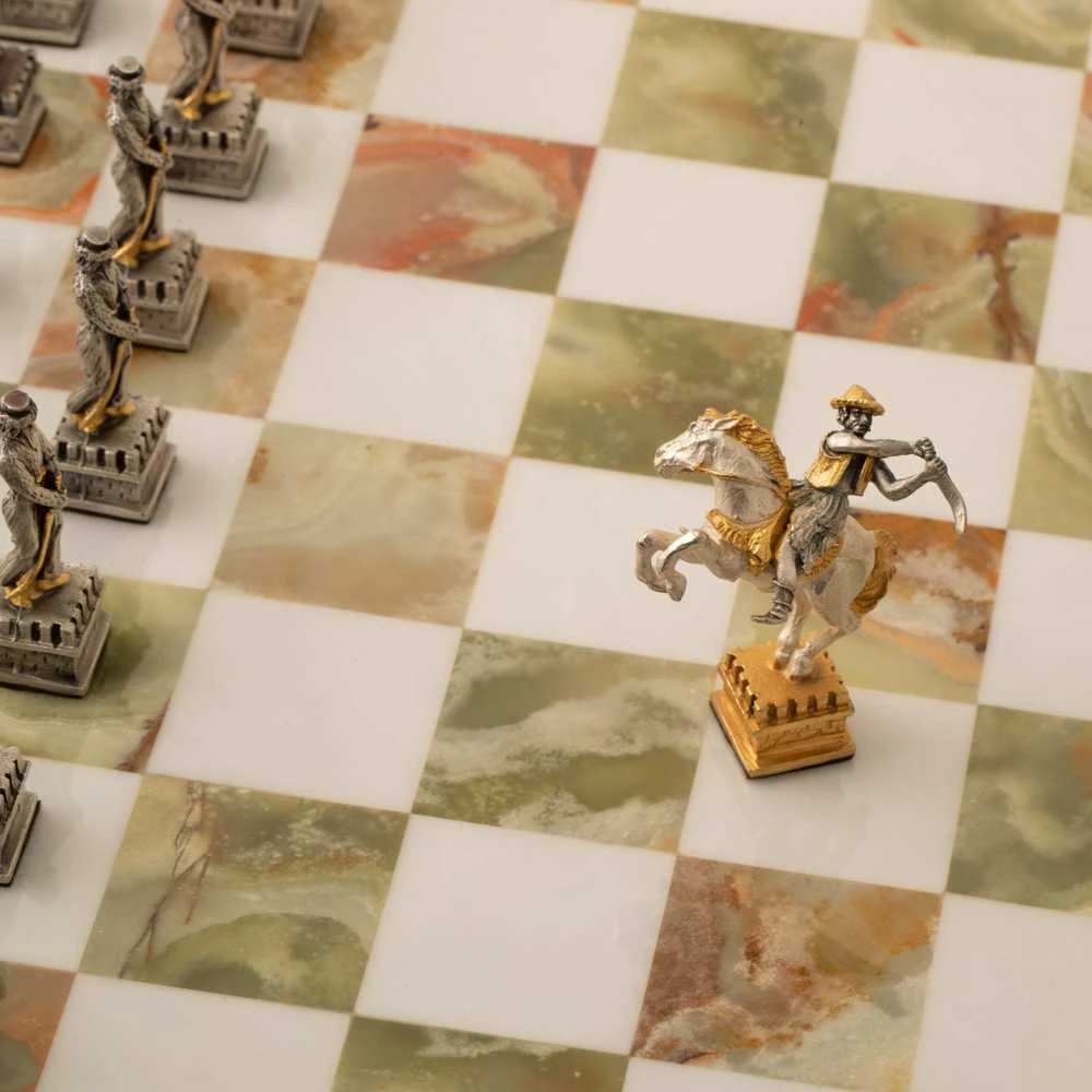 Italfama Kazakai vs Mongolai II: meniški ypatingos prabangos šachmatai