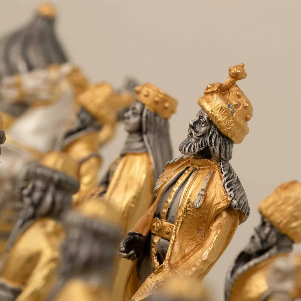 Italfama Kazakai vs Mongolai: meniški ypatingos prabangos šachmatai