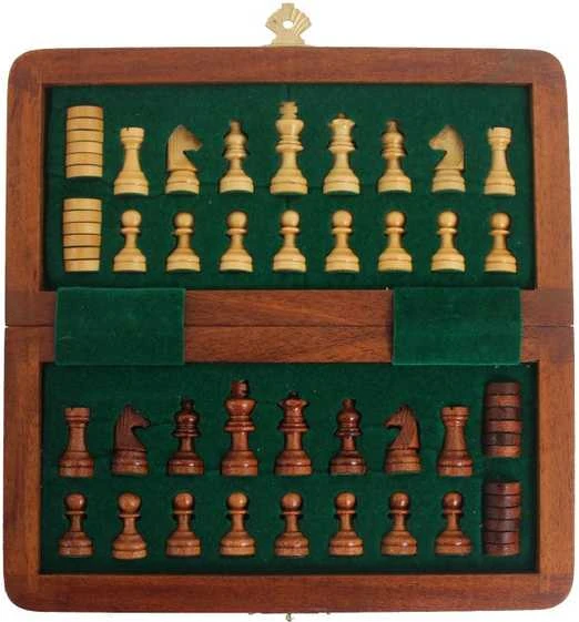 Italfama MAGNETINIAI mediniai šachmatai su sulankstoma dėžute + ŠAŠKĖS. 18,5x18,5cm., karalius: 3,3cm.