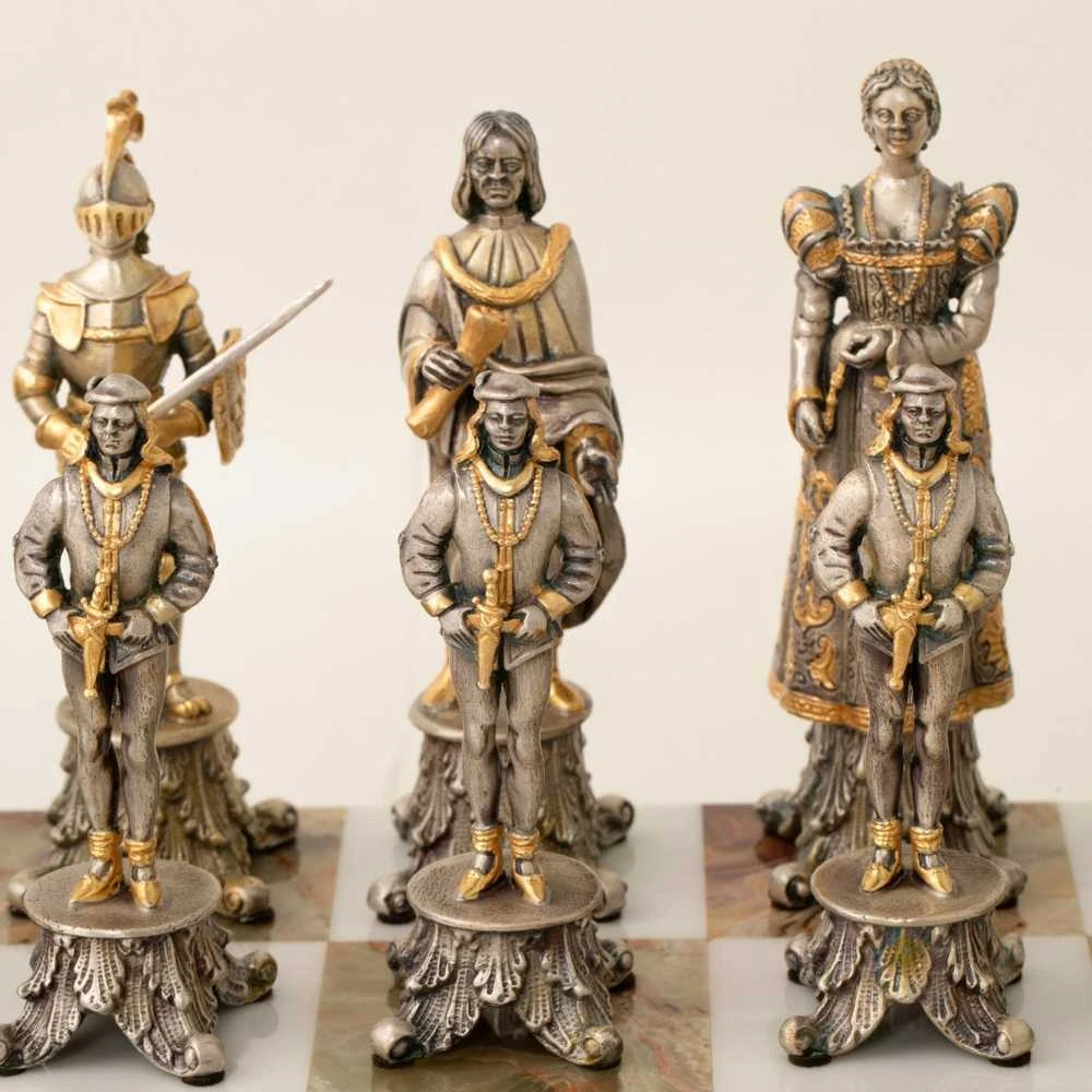 Italfama MEDICI VS PAZZI - dvi svarbiausios šeimos Florencijoje (1478): šachmatai dengti 24K auksu