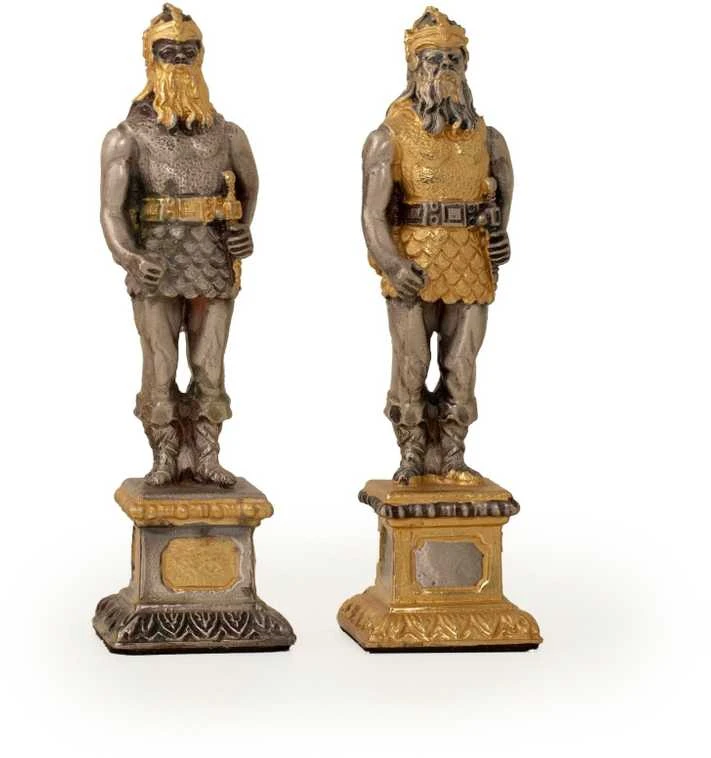 Italfama Karalius Artūras Pilyje: ypač prabangūs šachmatai iš Bronzos dengti tikru 24K auksu