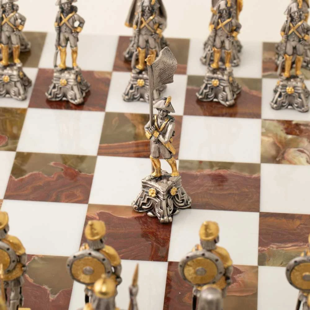 Italfama Napoleonas VS Dimitrijus: meniški ypatingos prabangos šachmatai
