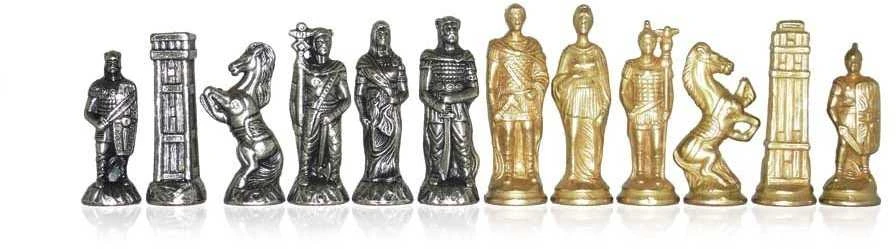 Italfama ROMĖNAI prieš BARBARUS: prabangūs metaliniai šachmatai su riešutmedžio medienos lenta ir dėtuve