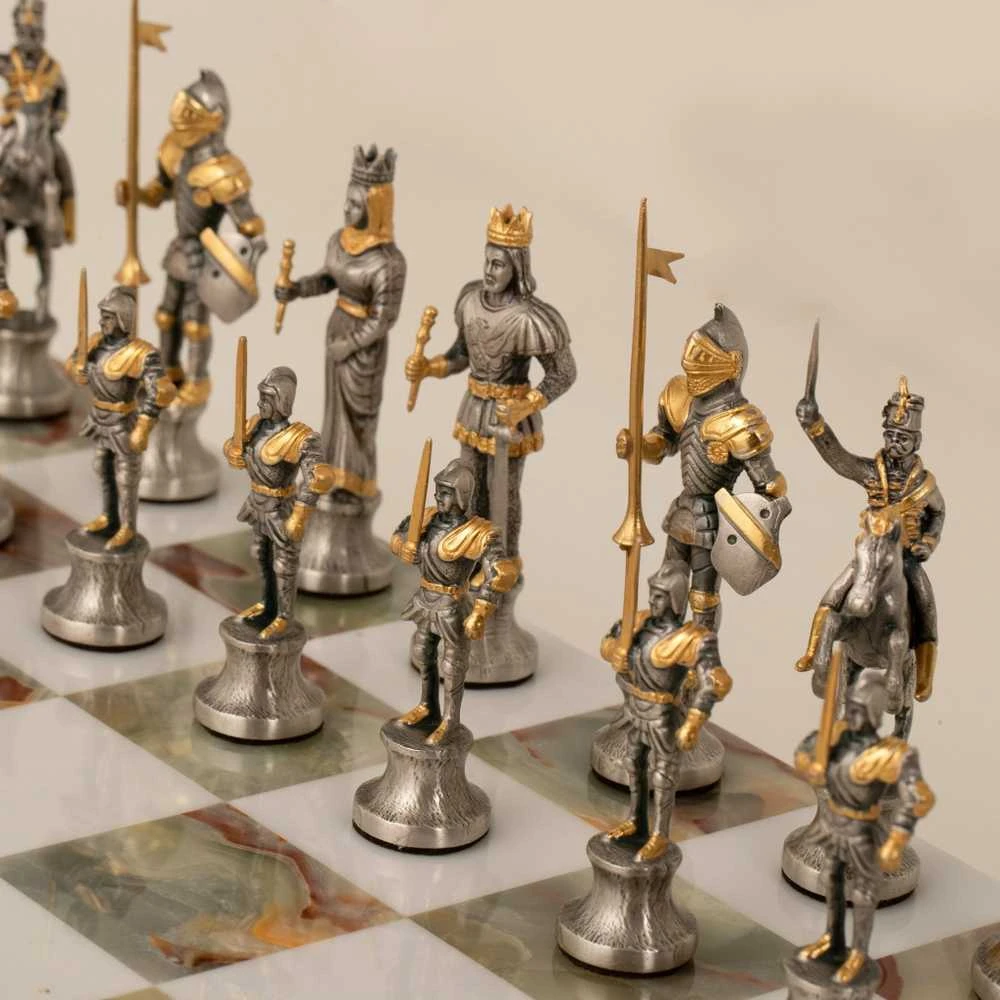 Italfama ROMOS IMPERIJOS IMPERATORIAI: ypač prabangūs šachmatai dengti tikru 24K auksu
