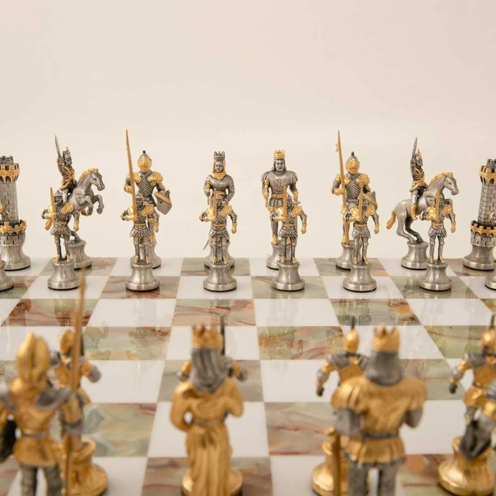 Italfama ROMOS IMPERIJOS IMPERATORIAI: ypač prabangūs šachmatai dengti tikru 24K auksu