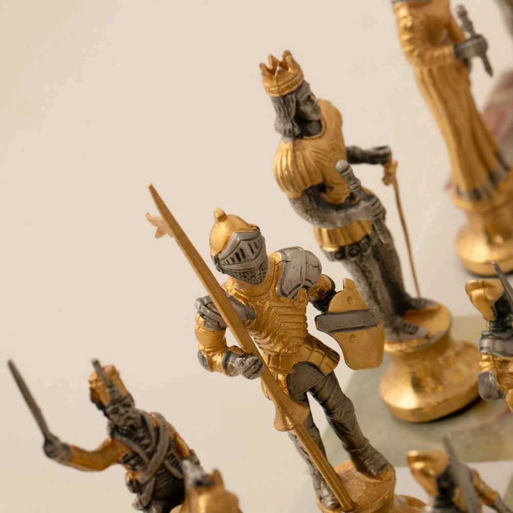 Italfama ROMOS IMPERIJOS IMPERATORIAI: ypač prabangūs šachmatai dengti tikru 24K auksu