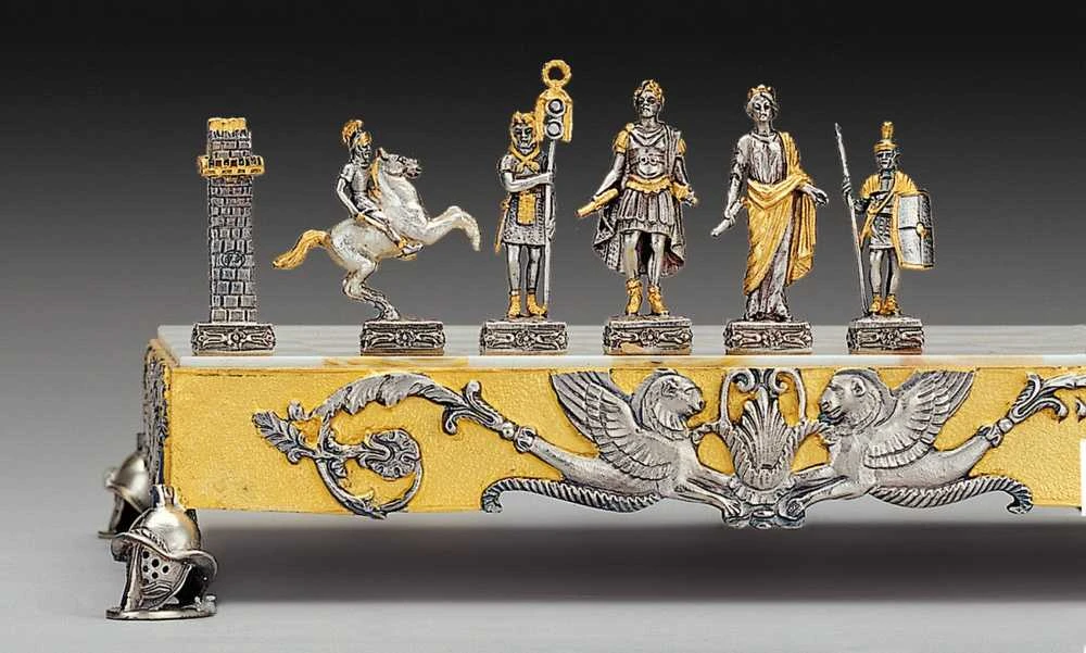 Italfama ROMPOS IMPERIJA: ypač prabangūs šachmatai iš Bronzos dengti tikru 24K auksu