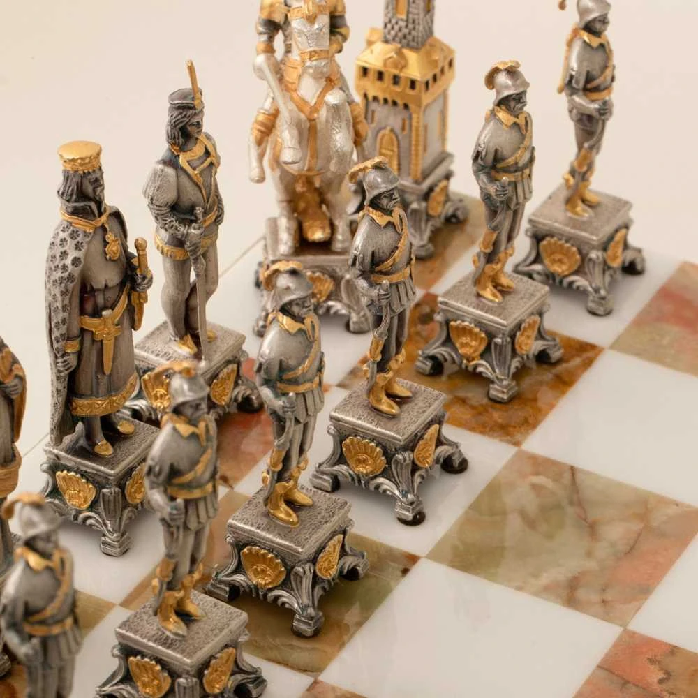 Italfama Vatican vs Landsknechts: Ultra prabangūs šachmatai