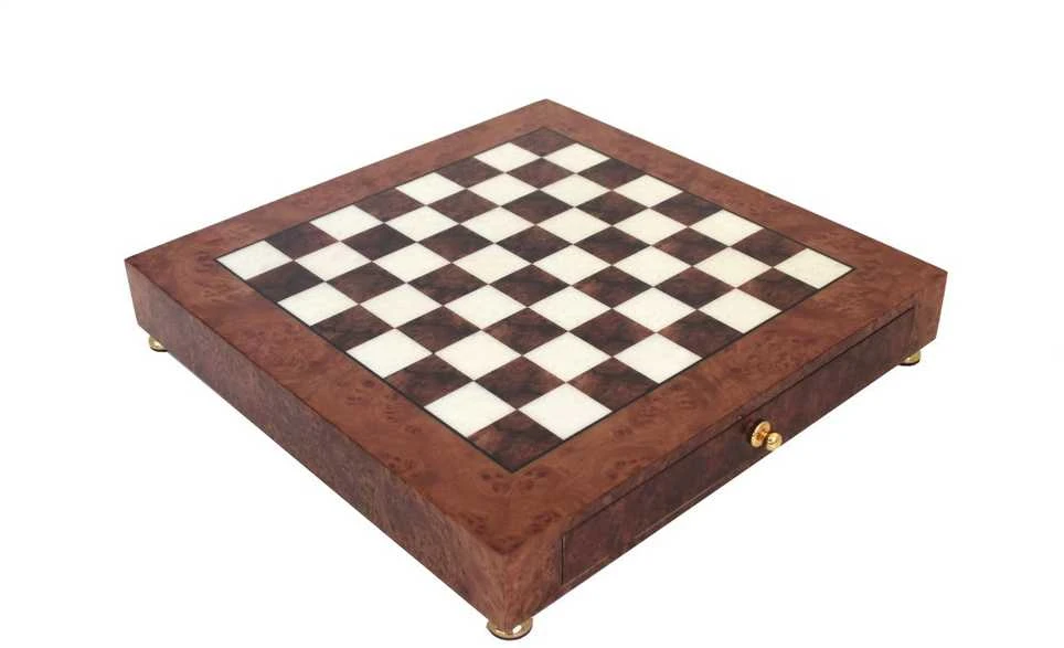 Italfama Vertingos guobos medienos blizgi šachmatų lenta SU DĖTUVE. 42x42cm., kvadratas: 4cm.