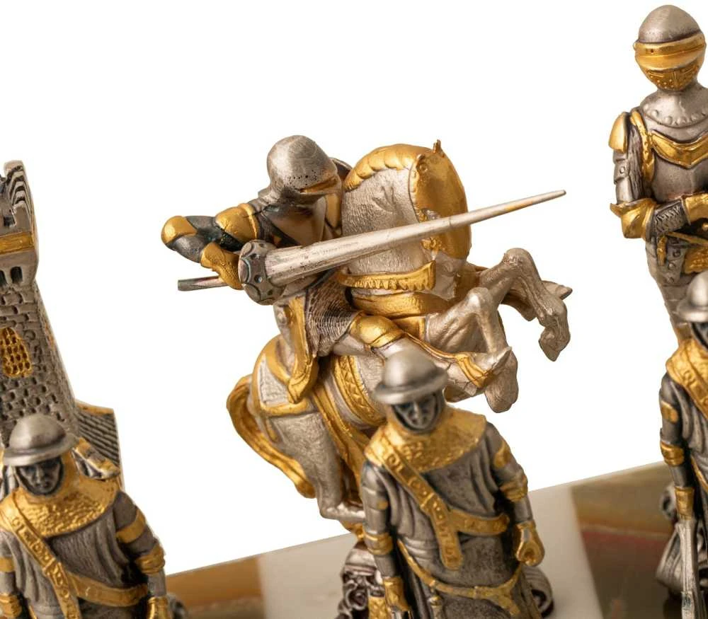 Italfama VIDURAMŽIAI III: ypač prabangūs šachmatai iš Bronzos dengti tikru 24K auksu