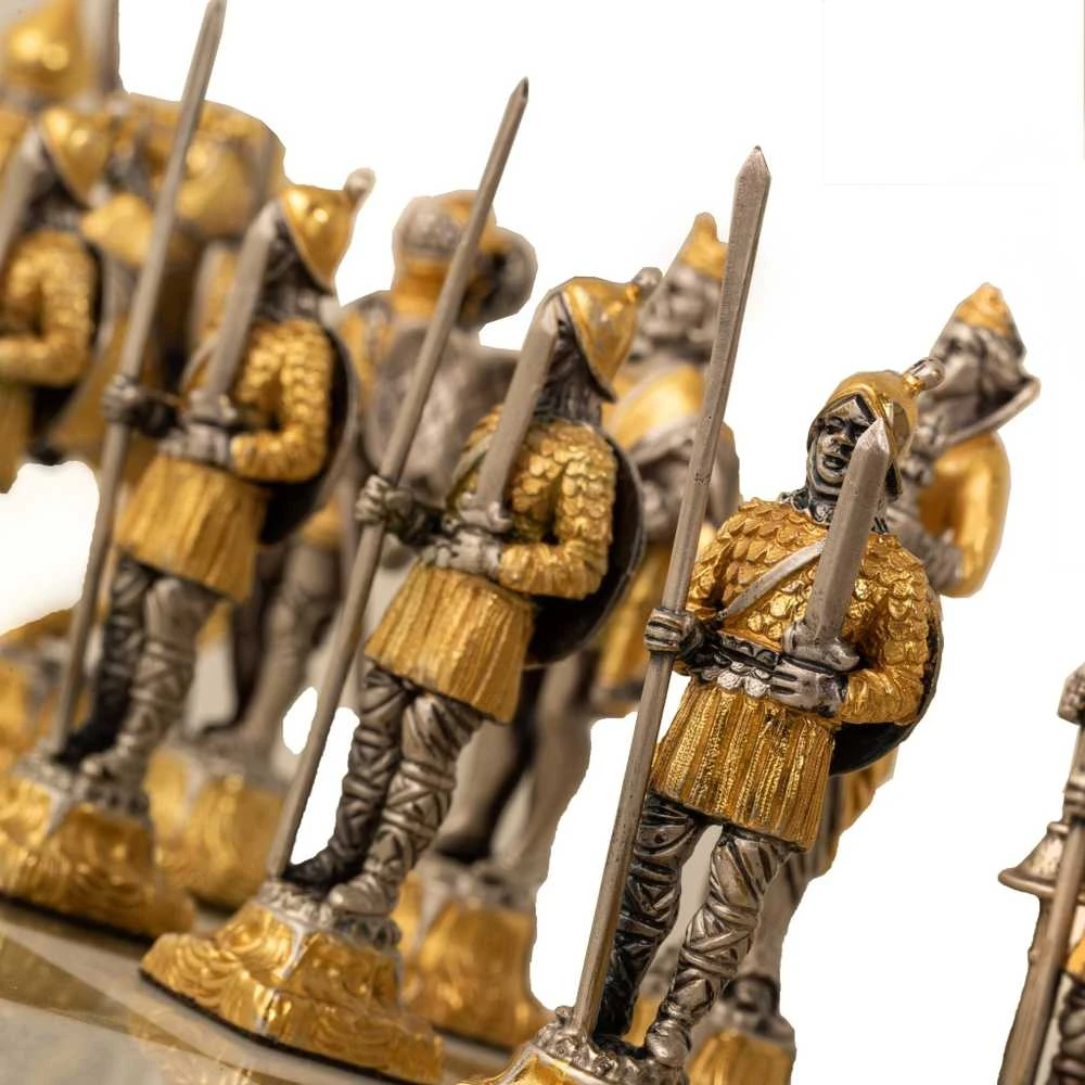 Italfama VIDURAMŽIAI III: ypač prabangūs šachmatai iš Bronzos dengti tikru 24K auksu