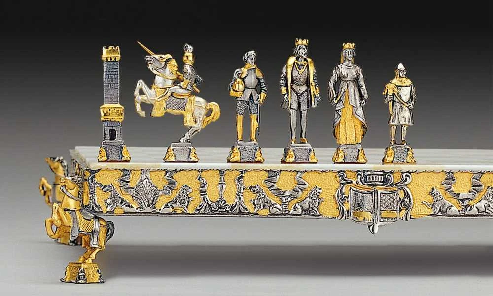 Italfama VIDURAMŽIAI: Ultra prabangūs šachmatai iš Bronzos dengti 24K auksu