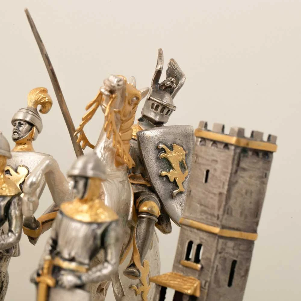 Italfama VIDURAMŽIŲ STILIUS: ypatingai prabangūs šachmatai iš Bronzos dengti tikru 24K auksu