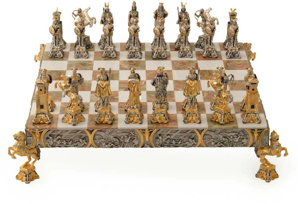 Italfama VIKINGAI: ypač prabangūs šachmatai iš Bronzos dengti tikru 24K auksu