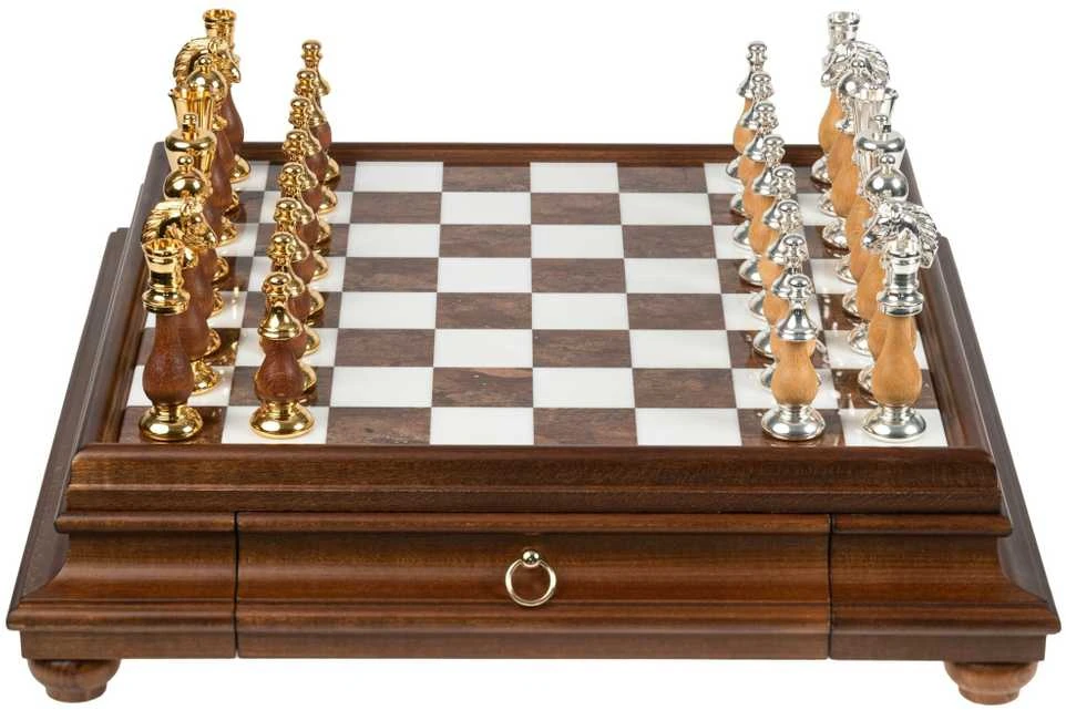 Italfama Ypač PRABANGŪS tikro aukso ir sidabro šachmatai su lenta ir dėtuve