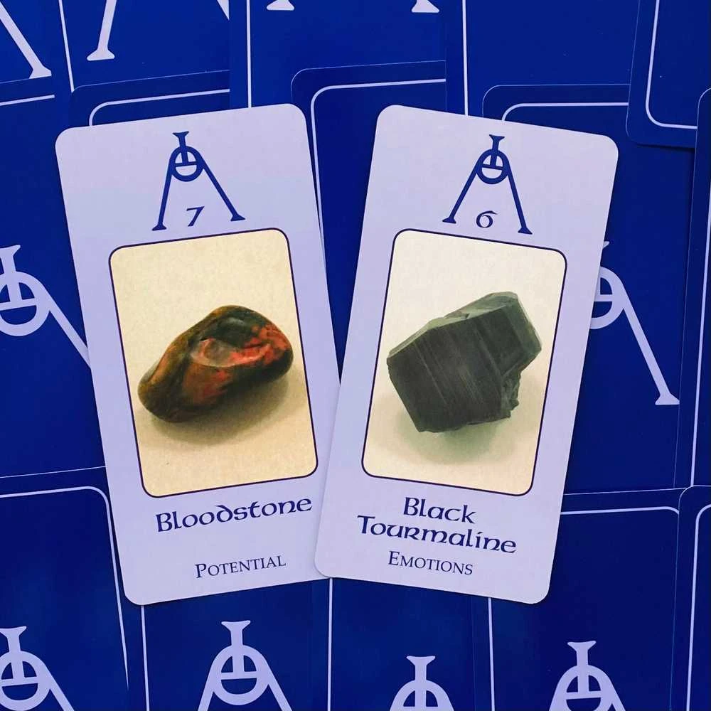 Kiti Prekiniai Zenklai Crystal Deva Kortos World Tree Press