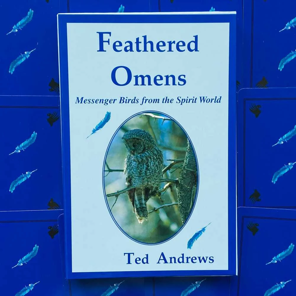 Kiti Prekiniai Zenklai Dragonhawk Publishing Feathered Omens Spiritual Kortos